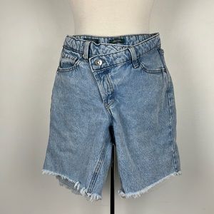 Wild Fable, Women’s asymmetrical denim cutoffs, size 00